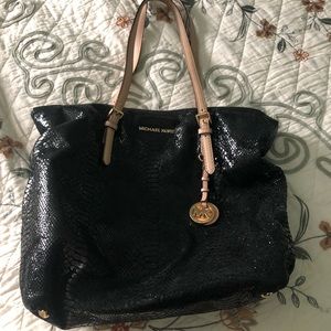 Micheal Kors Bag